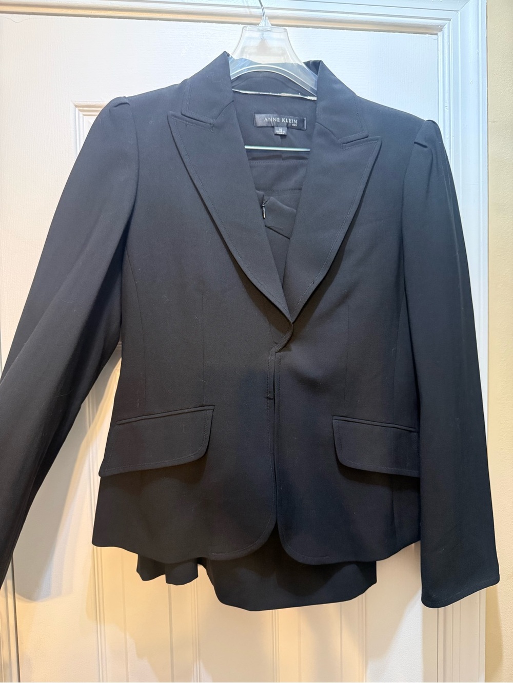 Anne Klein Black Women's Tailored Single-Button Blazer & Skirt